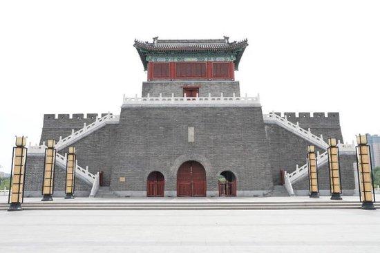 平原龙门楼