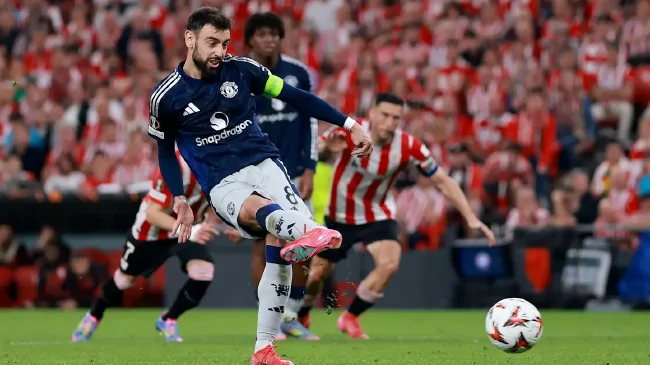 曼联客场3-0大胜毕巴